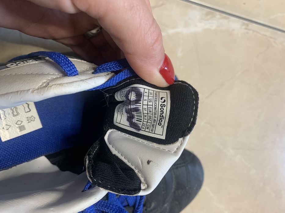 Продам бутсы 37 р