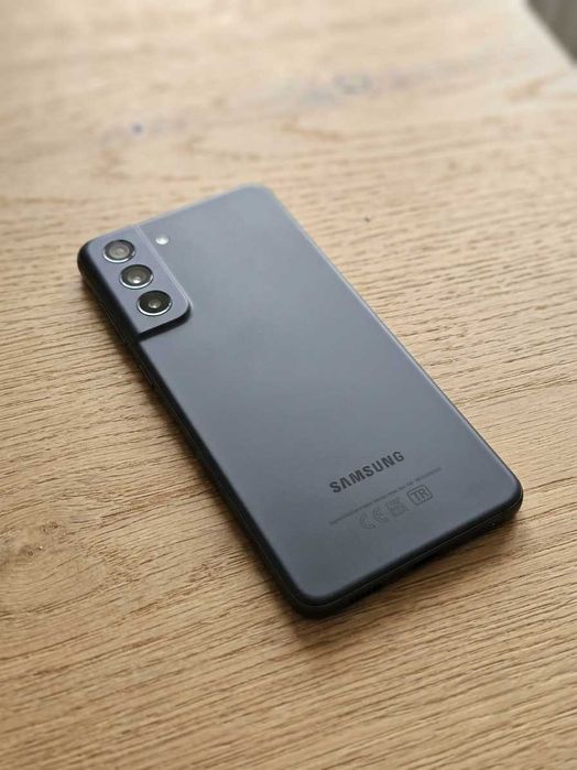Samsung Galaxy S21 FE 8/256GB, Duos Black — Флагманський стан, повний комплект + подарунок!