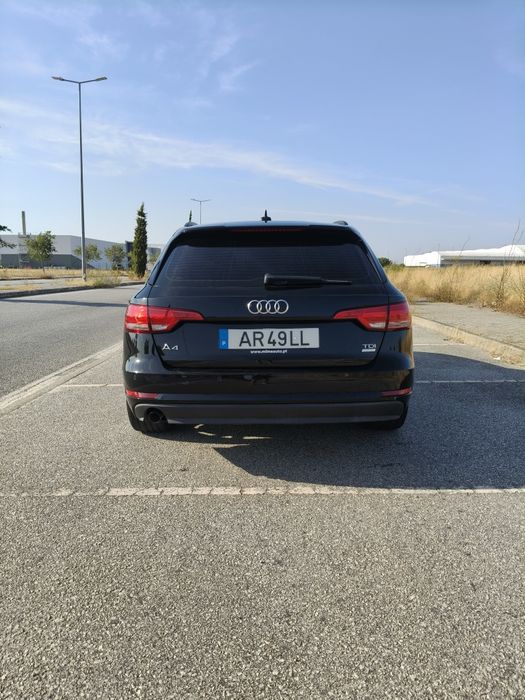 AUDI A4 AVANT S-tronic