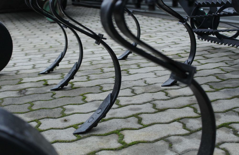 ДУЖЕ ЯКІСНИЙ Культиватор передпосівний VINMET суцільного обробітку