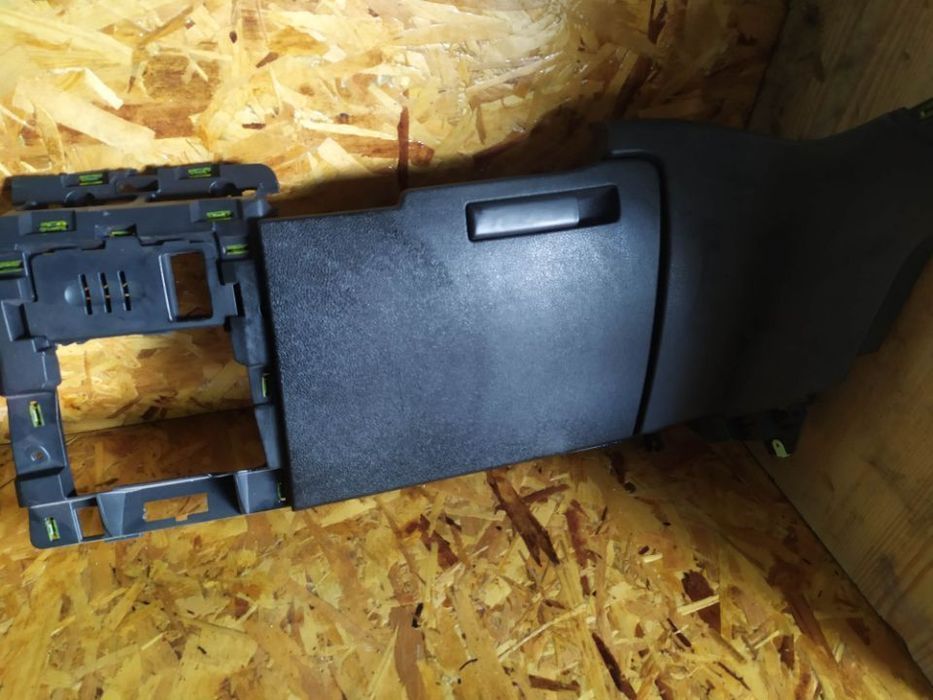 PORTA LUVAS ESQUERDO CONDUTOR PEUGEOT 3008 5008 9685168577