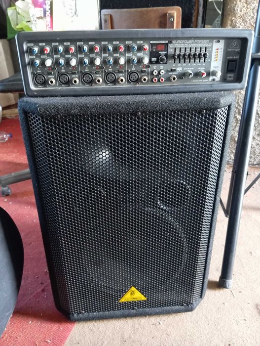 Behringer VP1220
