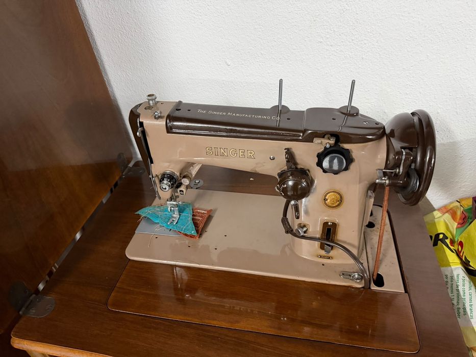 Maquina costura Singer 306