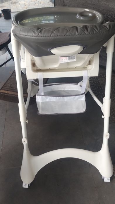 Стільчик для годування Carrello