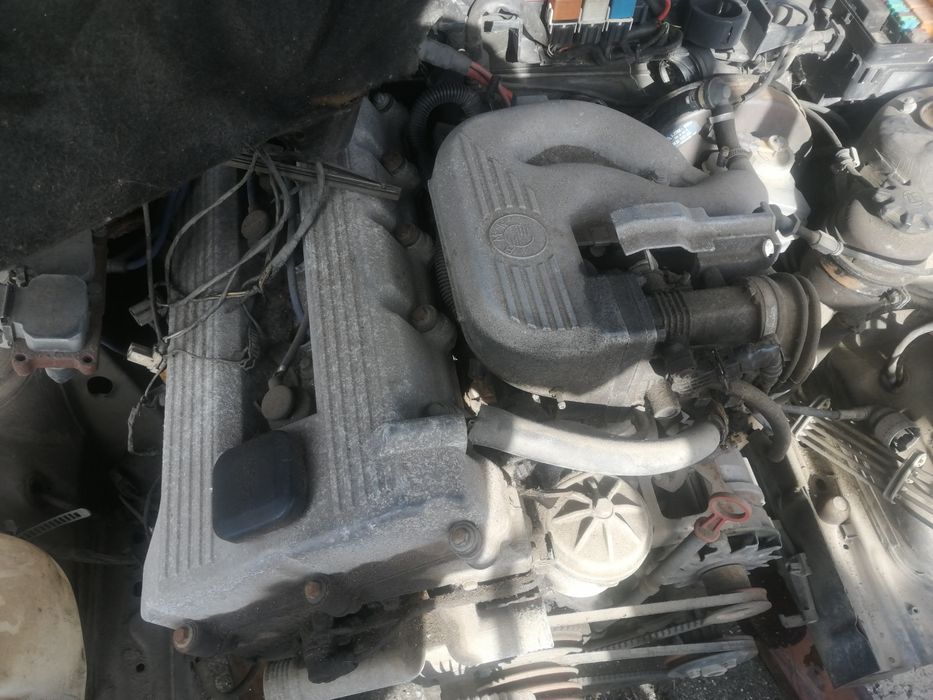 Bmw e30 całe kompletne