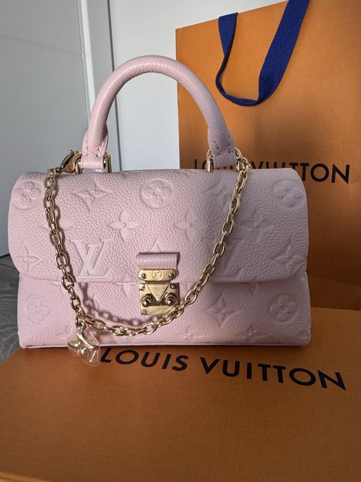Louis Vuitton Nano Madeleine Rosa