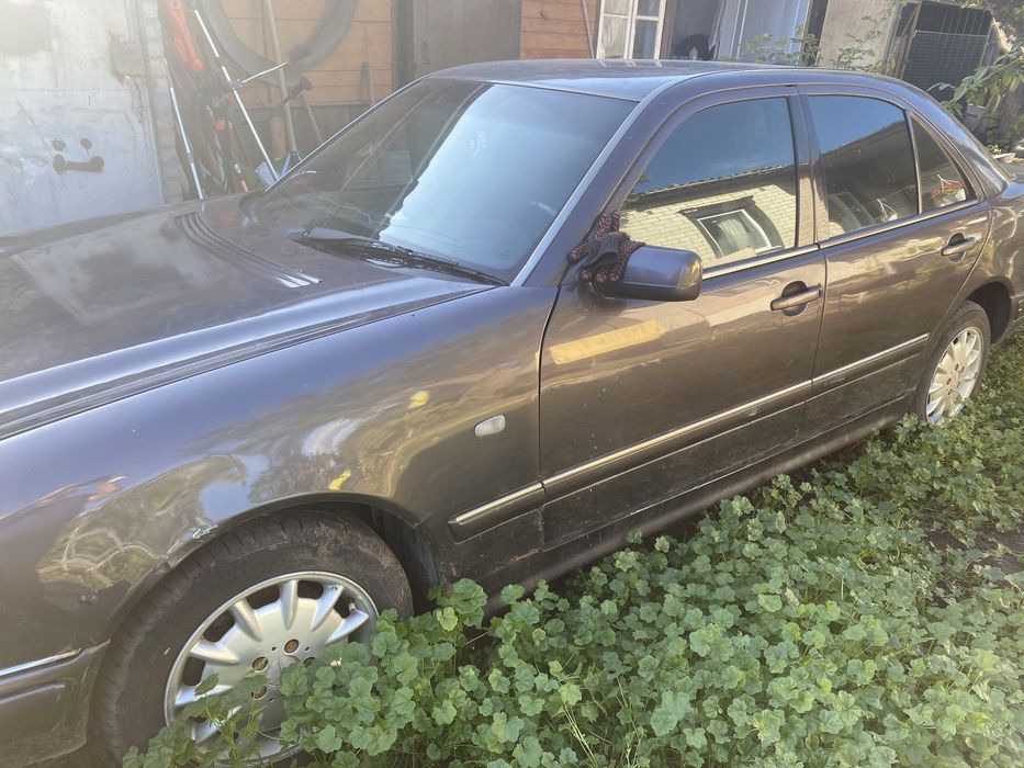 Mercedes w210 1996 рік
