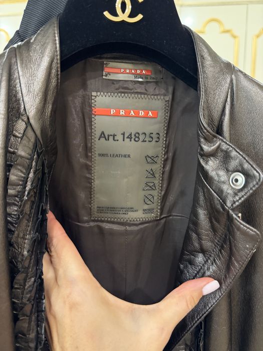 Продам куртку Prada 100% оригинал