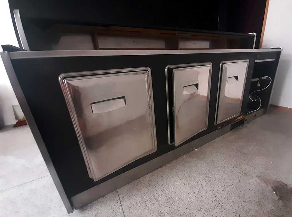 Balcão Frigorífico Profissional + Móvel Aparador Preto
