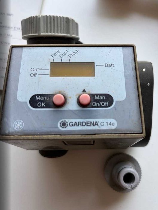 Lote de Rega Gardena: Programador C 14e com Manual + Pistola + Tesoura de Poda
