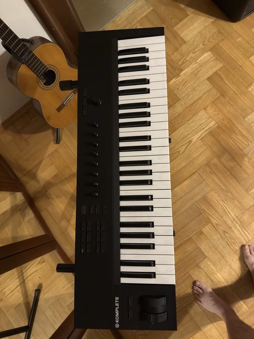 MAŁO UŻYWANA klawiatura midi Native Instruments Kontrol A49