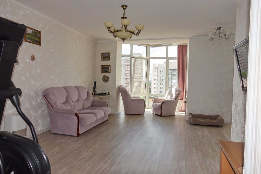 3к квартира продаж ЖК "Ліко-Град" вул. Ю. Здановської 54А. Меблі техніка. Терміново! М Васильківська Іподром