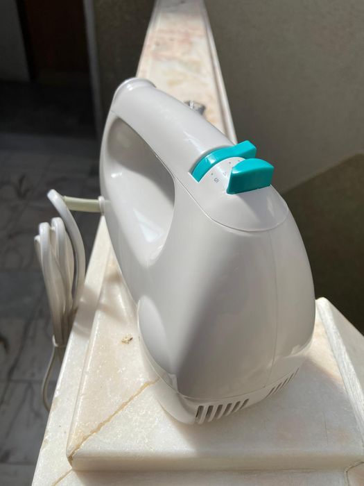 Batedeira eléctrica nova