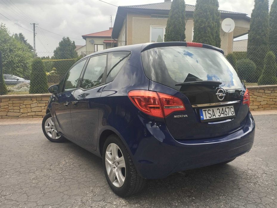 OPEL MERIVA B. 1.4 benzyna -100KM, rok prod. 2011, przebieg 125000km.