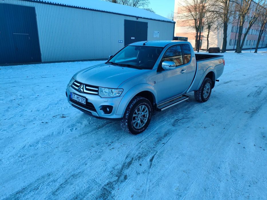Mitsubishi L200 4x4 bak plastikowy nowy rozrząd i sprzęgło gotowy do jazdy
