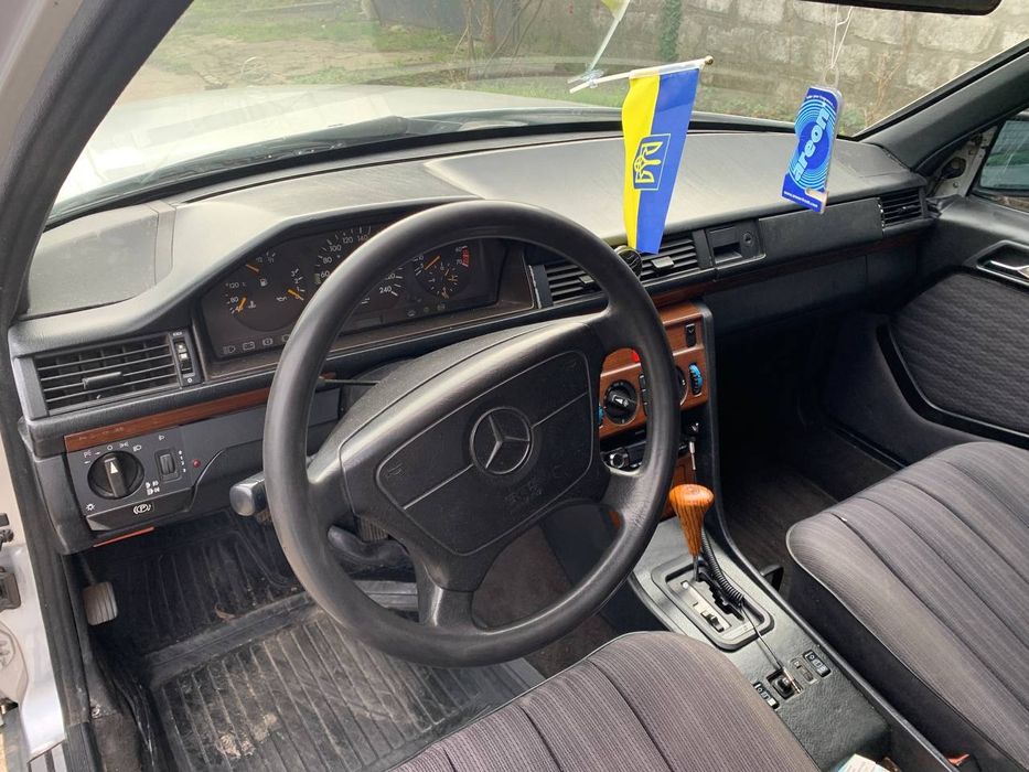 Мерседес w124,е280