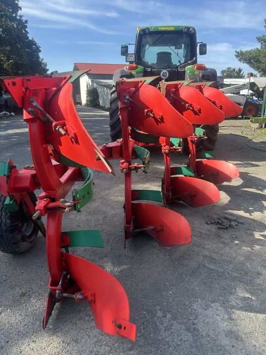 Pług 4-skibowy obrotowy Agro-Masz