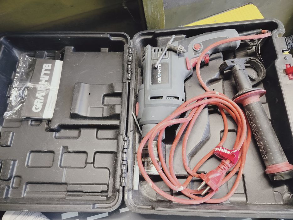 Wiertarka udarowa 650W 58G726 GRAPHITE