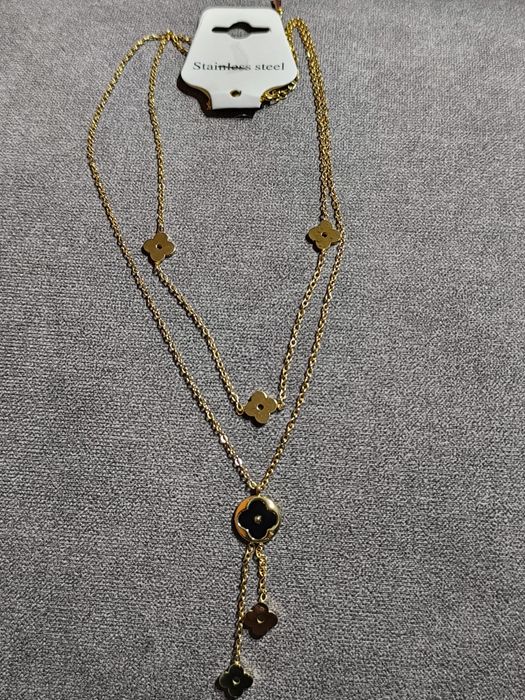 Mega celebrytka stal nierdzewna