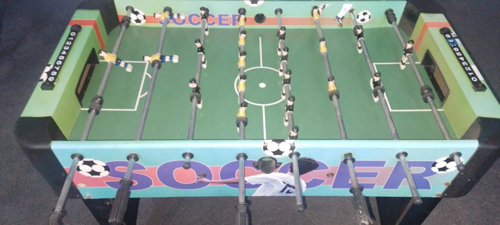 Sprzedam dużom grę  Piłkarzyki