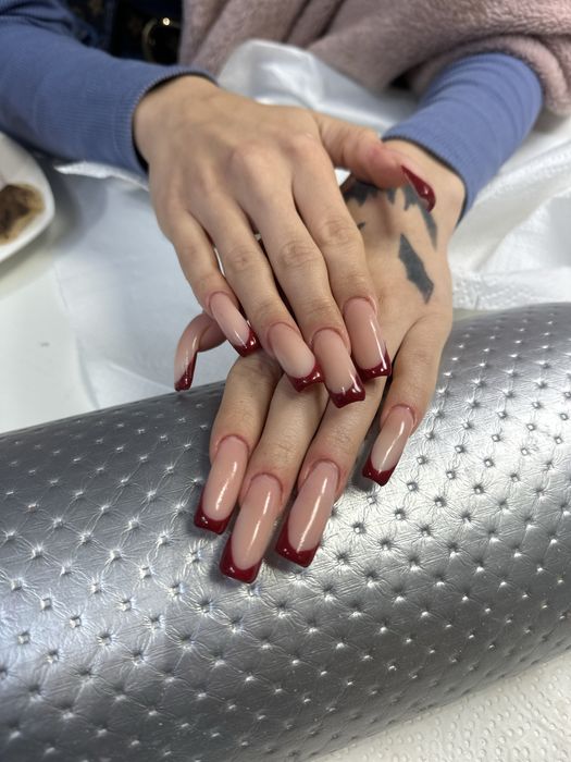 Modelki na paznokcie do poszerzenia portfolio