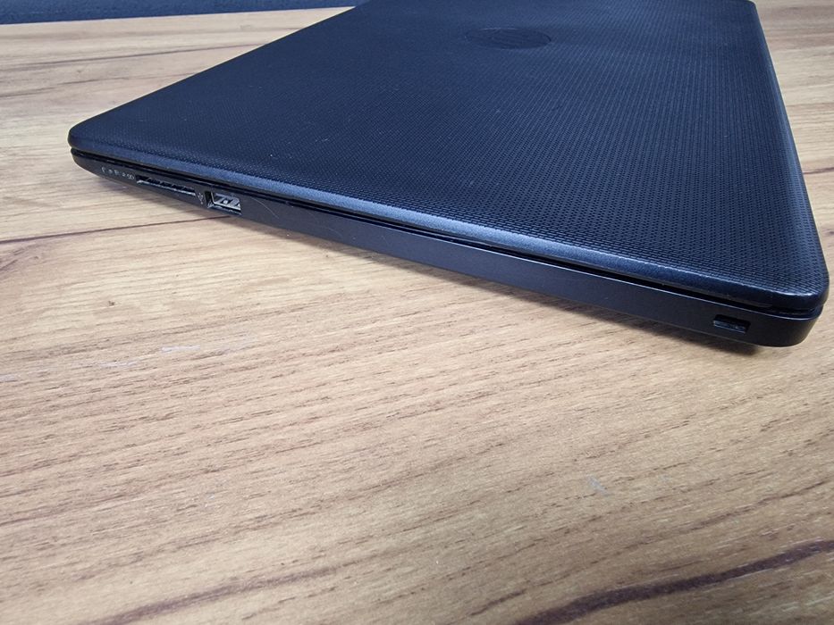 Ноутбук HP intel i3 7020u, DDR4 8GB, SSD 128+HDD 500