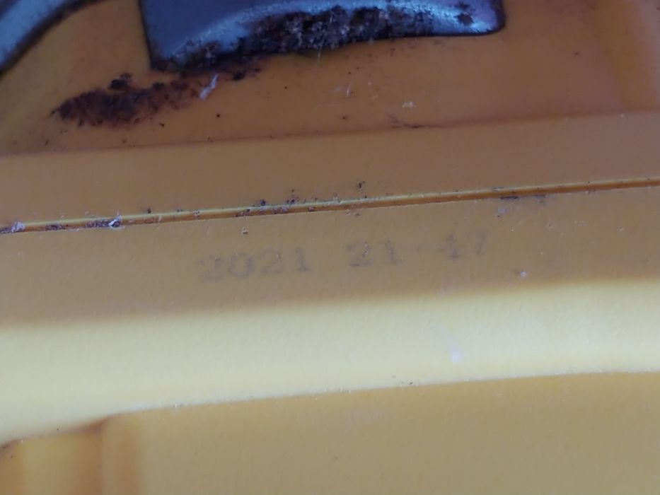 Piła twrczowa DeWalt dcs570