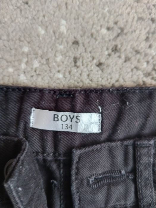 Spodnie jeans czarne 134 cm