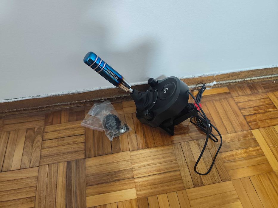 Manete de mudanças g29 com mod instalada.