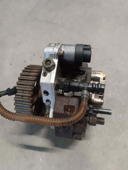 Bomba injectora - Renault 1.9 dci ( 100cv ).
