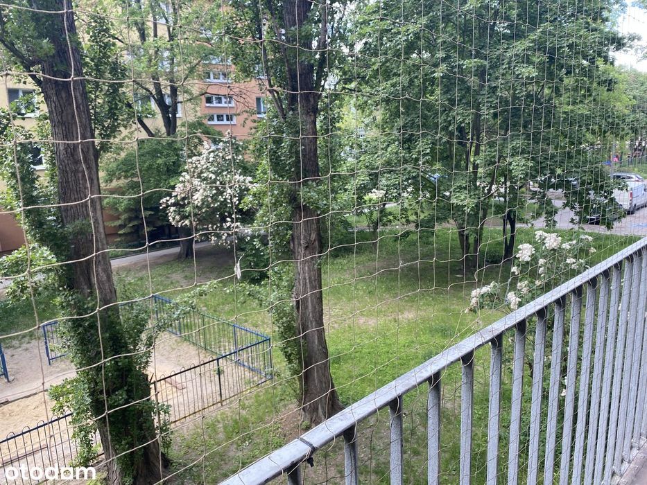 Przytulne 2 pokoje na 1. piętrze – Łódź Dąbrowa