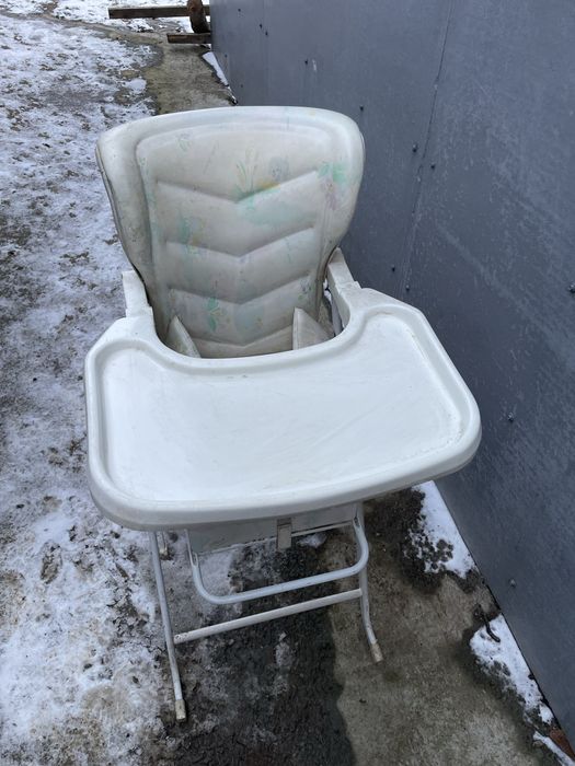 Стільчик для годування