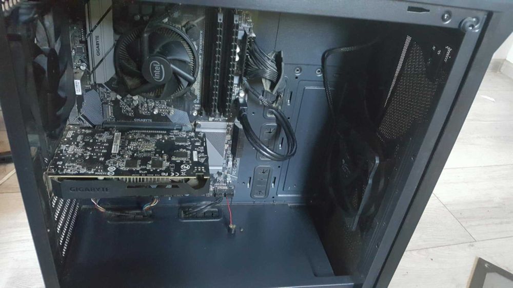 Komputer I3-10105F + GTX1050 TI + 16GB Ram DDR4