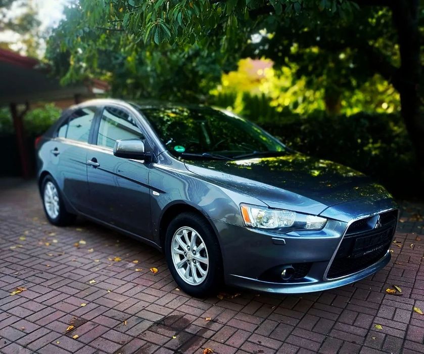 Mitsubishi Lancer