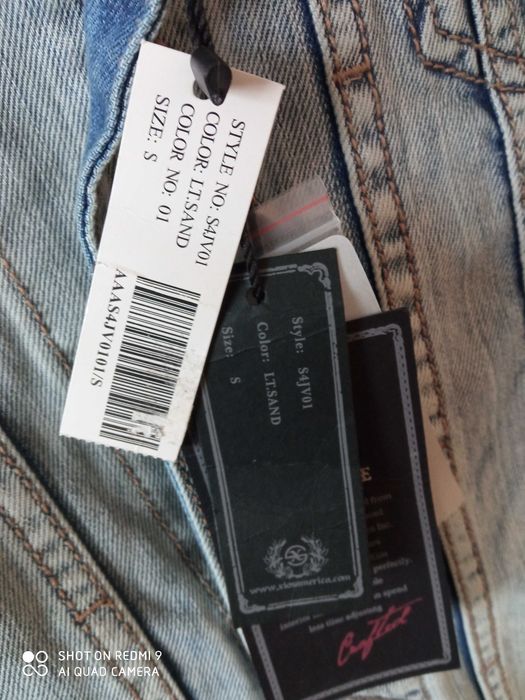 Kamizelka jeans rozmiar S.Spodniedam.Levis.