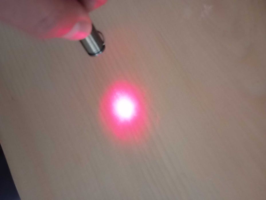 Porta Chaves com lanterna & laser.