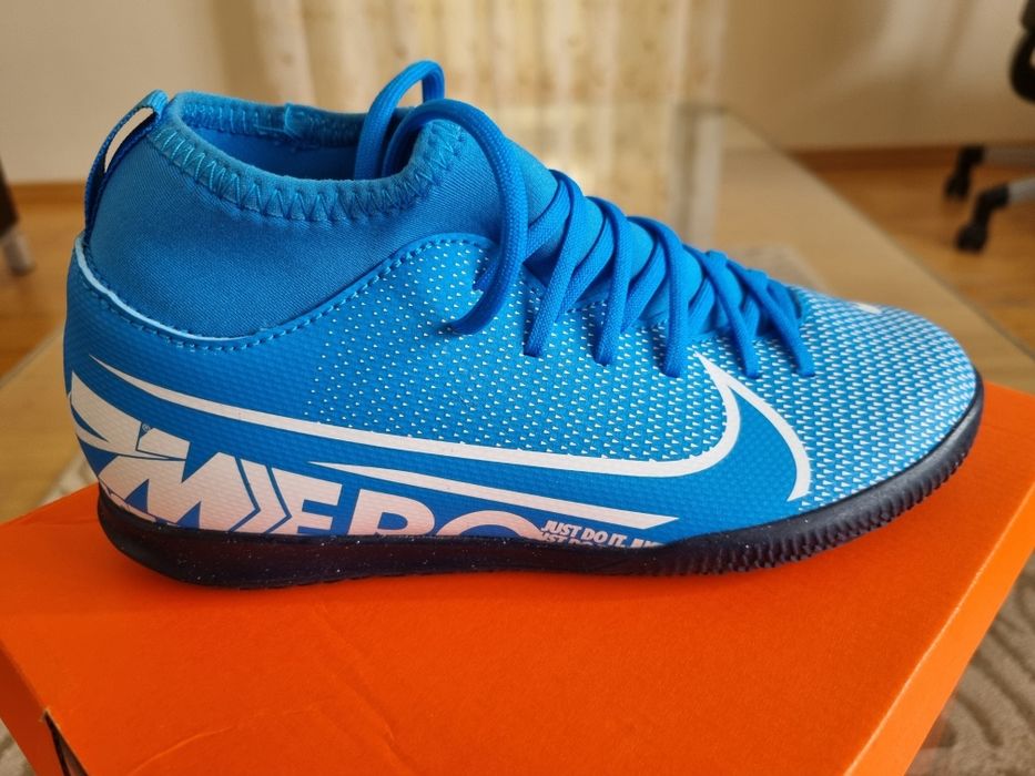 Футзалки детские Nike 33 размер