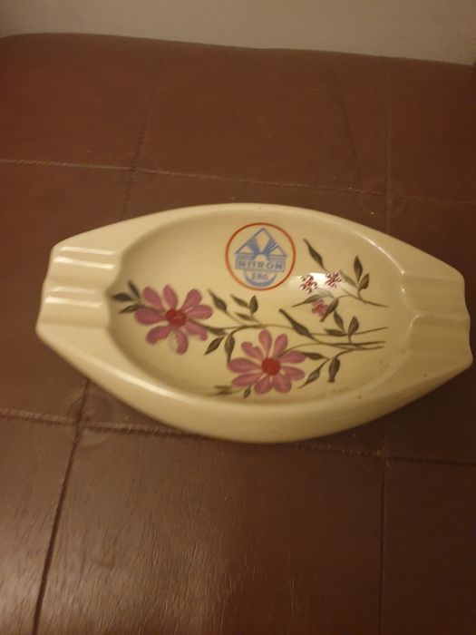 Popielniczka tułowice porcelana łódeczka NITRON ERG