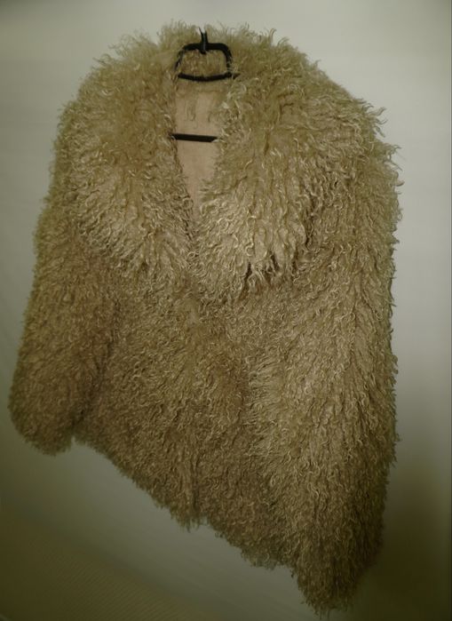 Еко шуба карамельного кольору M розмір демісезон штучна лама Італія