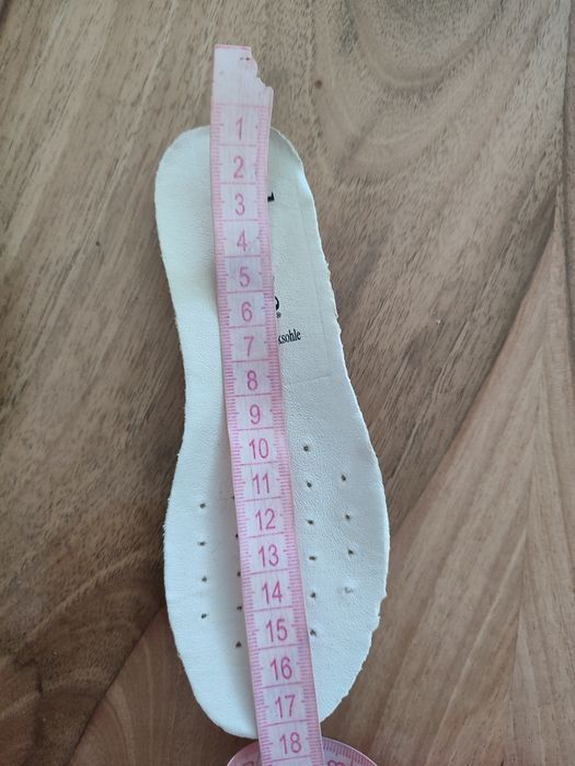 Дитячі  кросівки