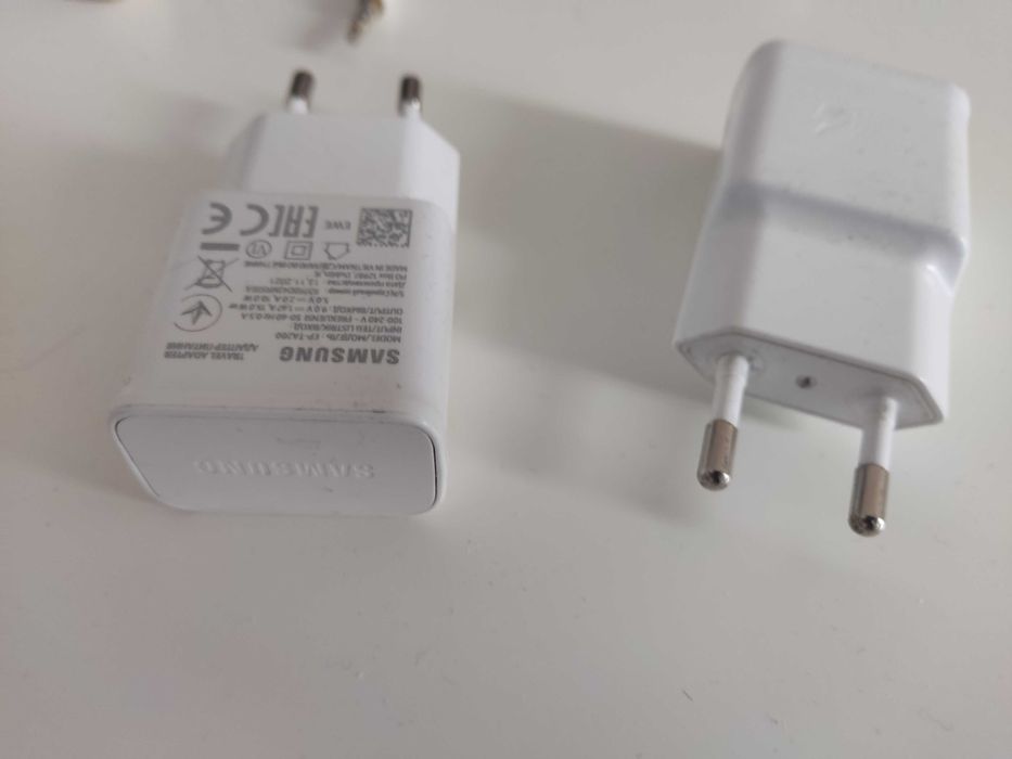 Зарядное устройство Samsung,  15 W,    9v & 1,67a, 5v & 2a б/у