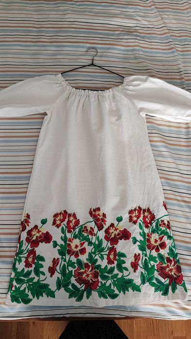 Жіноча лляна сукня вишиванка