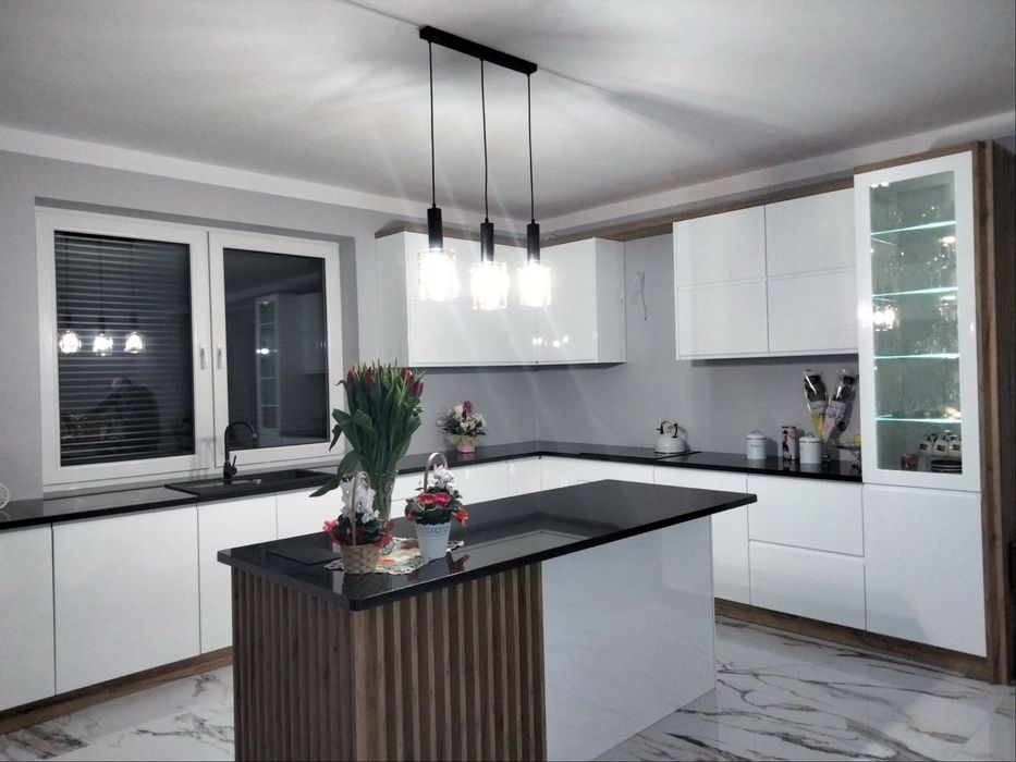 Meble kuchenne,komody,szafy,stoły, krzesła na wymiar