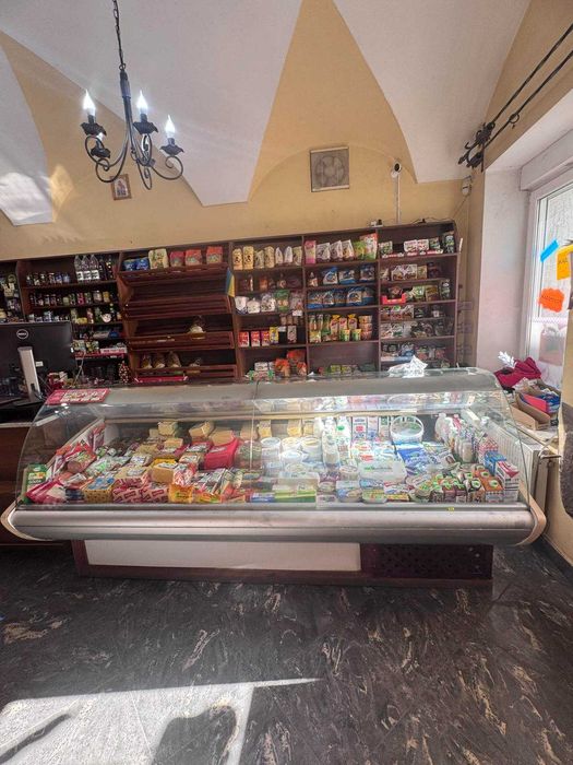 Холодильна вітрина Elitech 2.5м.