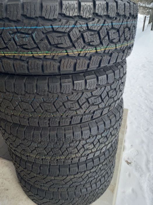 А/Т шини всесезоні Toyo Open Country 225/75r15
