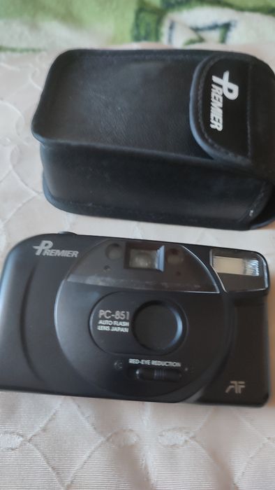 Продам плівковий фотоапарат.