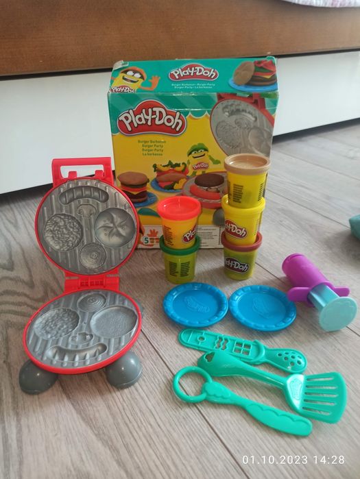 Распродажа игрушек треки, машинки, плей до, конструкторы