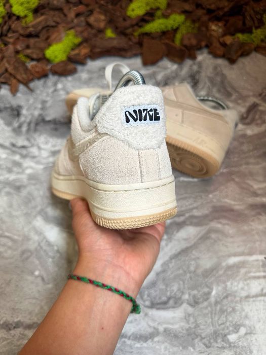 Оригінальні кросівки Nike Air Force 1 07 Se Beige / 38