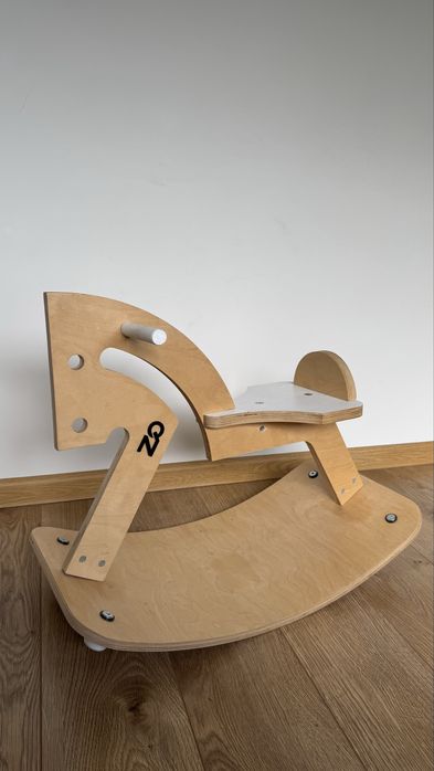 Koń na biegunach QŃ Oloka Gruppe