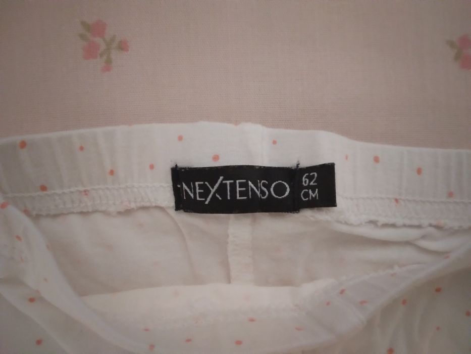 Calça de menina branca